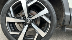 Nissan Qashqai 1.3 DiG-T Tekna 5dr Petrol Hatchback